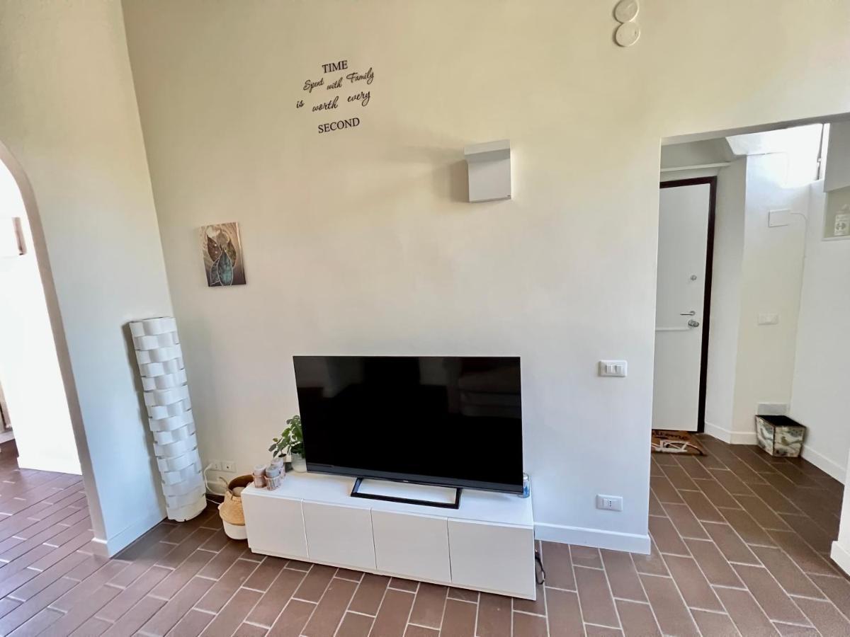 Relax & Design A Pochi Passi Dalla Stazione Florence Exterior photo