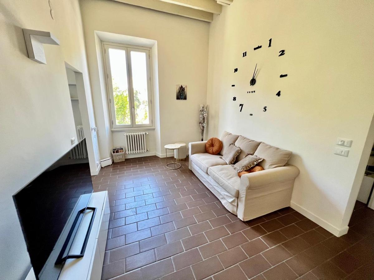Relax & Design A Pochi Passi Dalla Stazione Florence Exterior photo