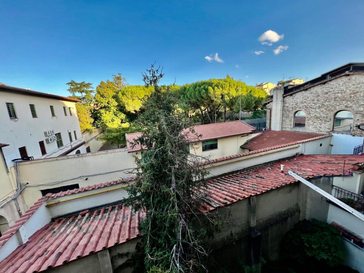 Relax & Design A Pochi Passi Dalla Stazione Florence Exterior photo